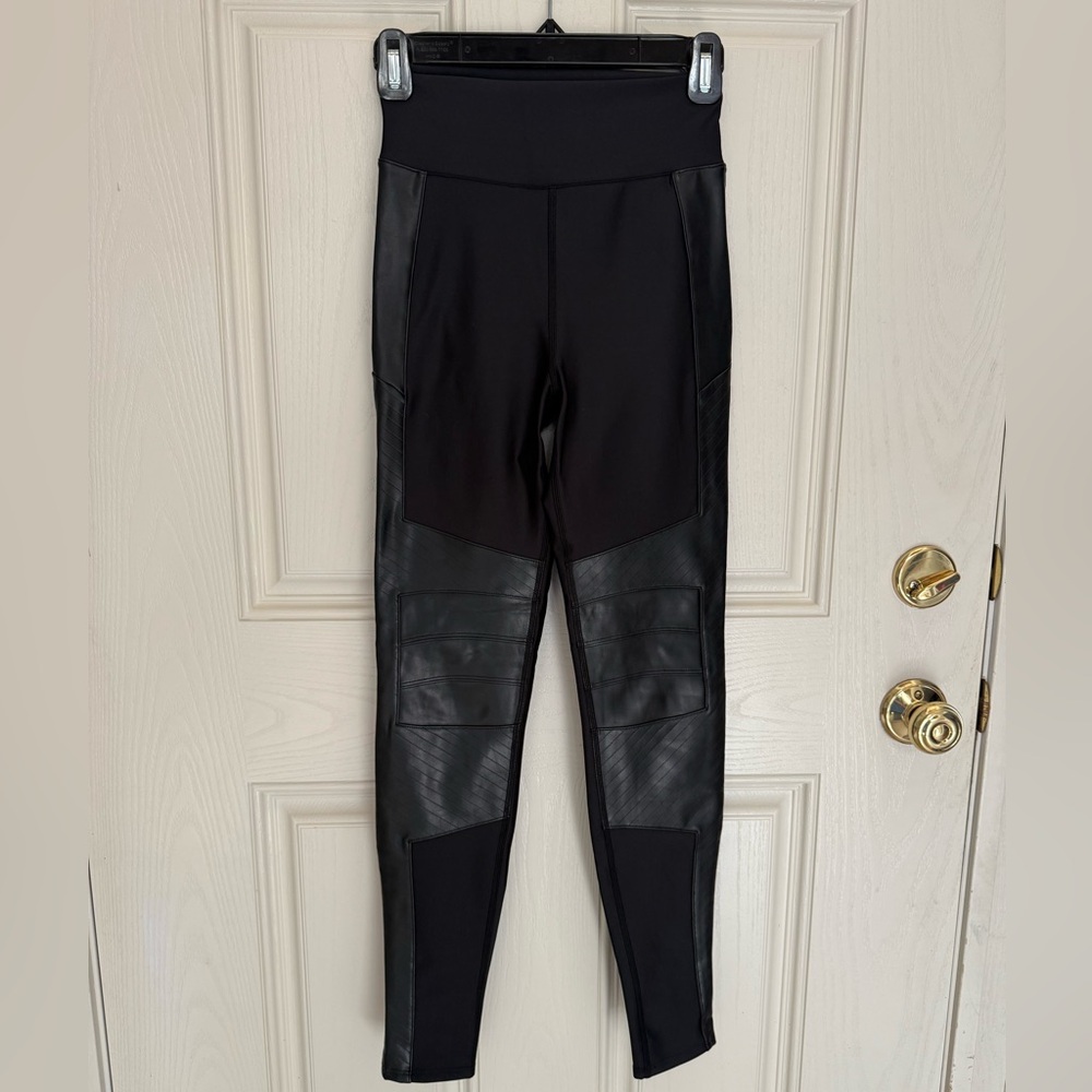 Alo yoga Black Faux Leather Panel Leggings